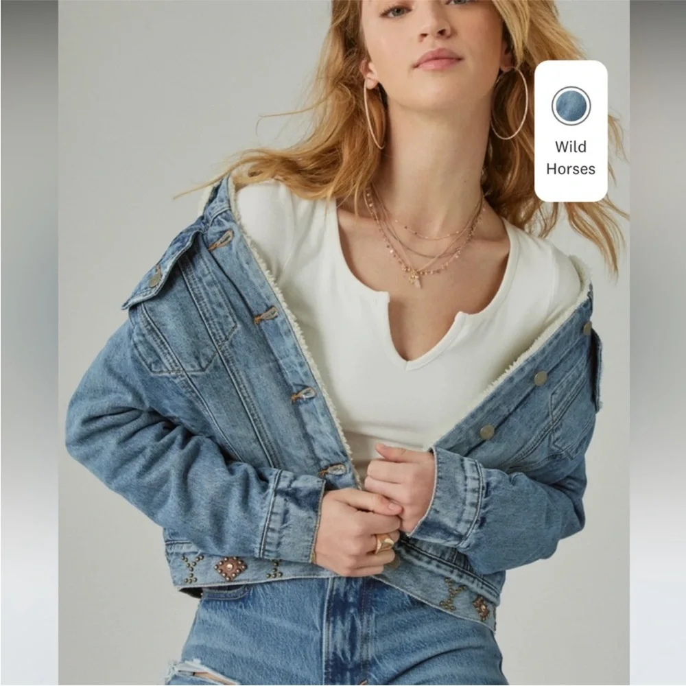 NWT Lucky Brand x Yellowstone Horse Embellished Faux Shearling Denim Jacket - Picture 4 of 10
